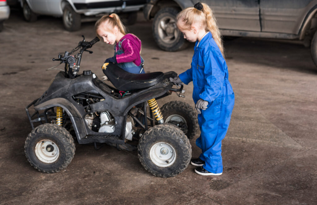 O Melhor Quadriciclo Elétrico Infantil: Diversão Segura para os Pequenos 2 2148085393