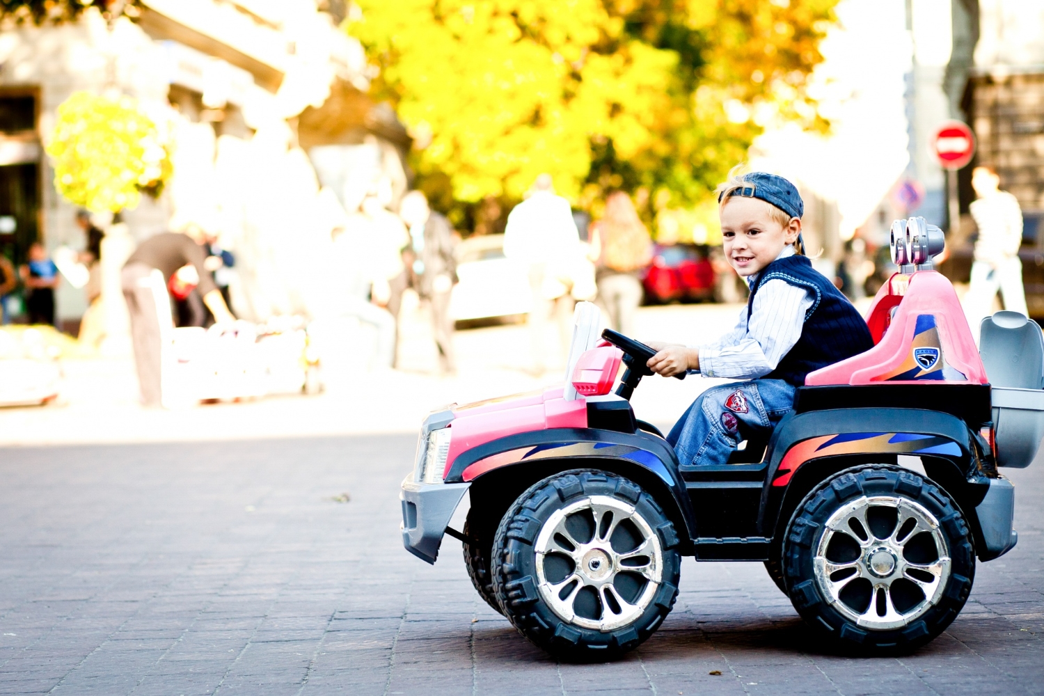 O Melhor Quadriciclo Elétrico Infantil: Diversão Segura para os Pequenos