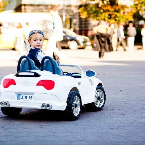 Aventura sobre Rodas: O Carro Elétrico Infantil Perfeito para 2025