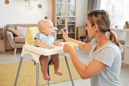 Descubra a Melhor Cadeira de Alimentação para Bebê em 2025